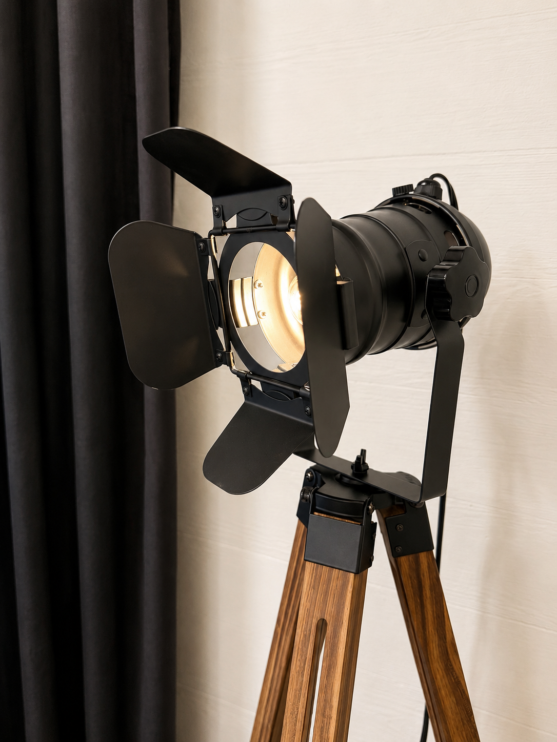 Bathroom — professional rainfall showerhead setup